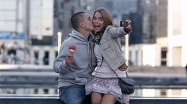 Kristína Svarinská a Michal Nemtuda vo filme Lóve, ktorý bude mať premiéru 13. októbra.