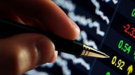 Firmy varujú, Slovensko stráca. 13 komôr a združení navrhuje 20 bodov záchrany