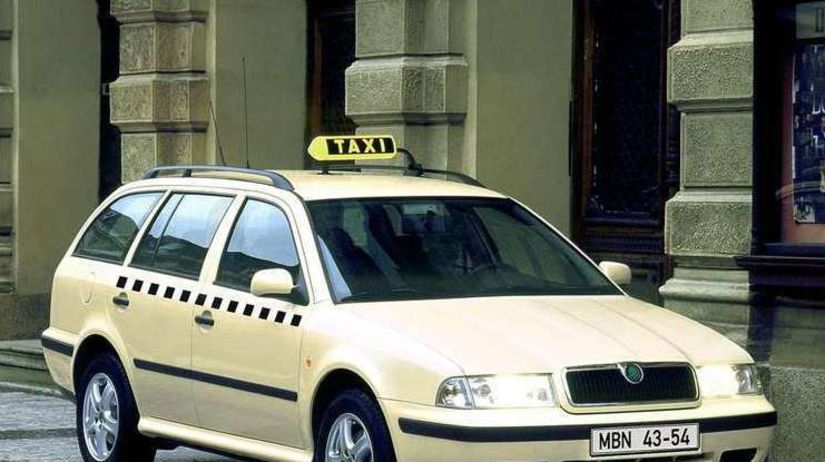 Škoda vyrábala aj špeciálne taxikárske verzie....