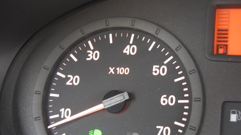 Verzia 1.4 MPi točí pri rýchlosti 90 km/h a...