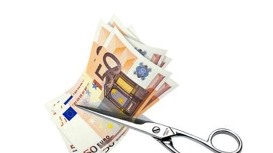 Šéfovi Bundesbanky sa nepáčia talianske a francúzske hry s rozpočtom