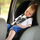 Pri výbere detskej autosedačky je kľúčová výška, nie vek dieťaťa