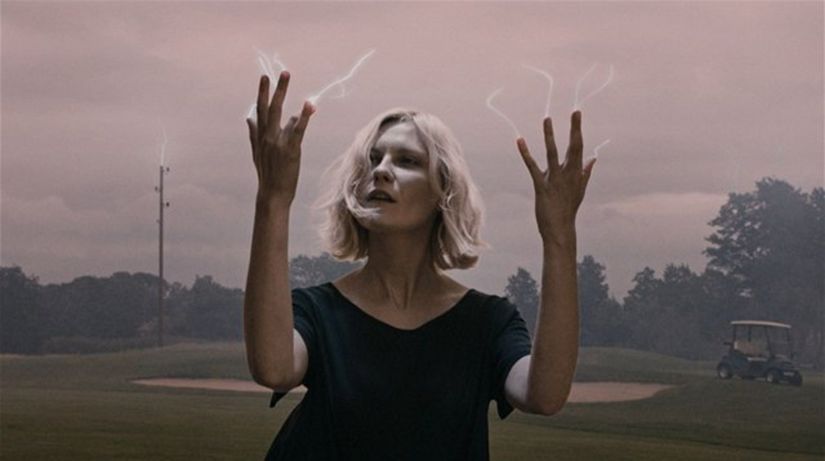 Kirsten Dunstová vo filme Melancholia