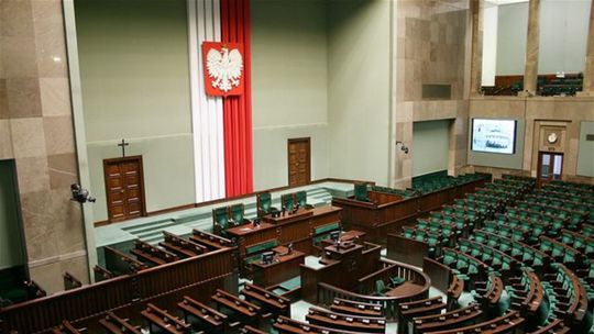 Sejm vydal na stíhanie opozičného politika podozrivého z korupcie