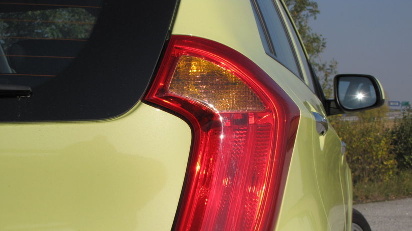 Podľa veľkých zadných svetiel Picanto spoznáte...