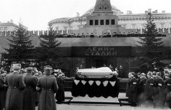 Stalinov pohreb v roku 1953.