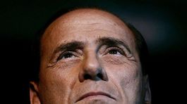 Operácia expremiéra Berlusconiho bola úspešná