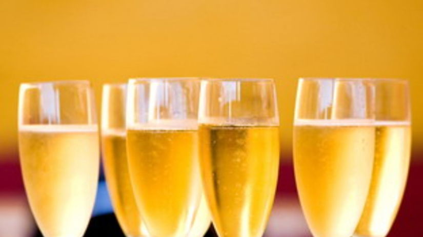 Anketa: Pitie detského šampanského na rodinných...