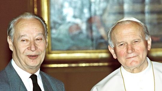 Alexander Dubček sa stretol s pápežom Jánom...