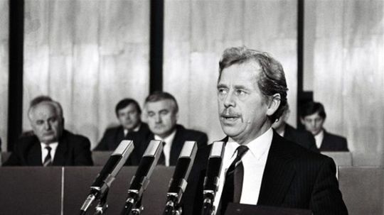 Prezident ČSSR Václav Havel priletel 12....