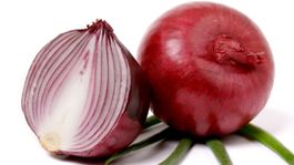 Zabráni červená cibuľa mŕtvici a infarktu?
