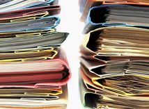 spisy, dokumenty, tlačivá, papiere