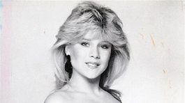 Samantha Fox M A Znovu Predv Dza Bujn Vnady V Bikin Ch Sexi