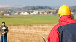 Štát zníži počet vlastníkov pôdy, na pozemkové úpravy dá 45 miliónov