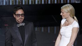 Oscar - ceremoniál - Gwyneth Paltrow a Robert Downey Jr.
