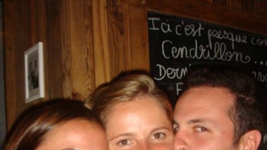 Veronika a Dominika Zuzulové, Romain