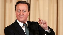 Cameron nespojí referendum o EÚ s regionálnymi voľbami 