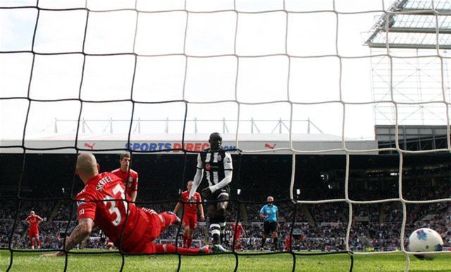 Gólu do siete Liverpoolu nezabránil ani Martin...