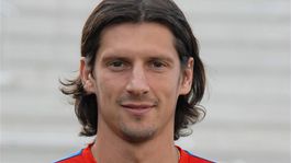 S Čišovským sa lúčili stovky ľudí. Smútočnú reč mali slovenskí kamaráti