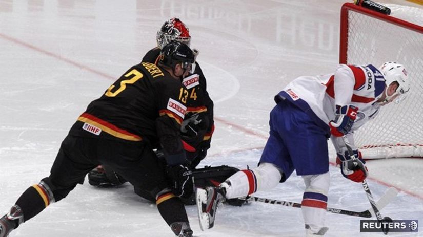 Takto strelil Patrick Thoresen jeden z troch...