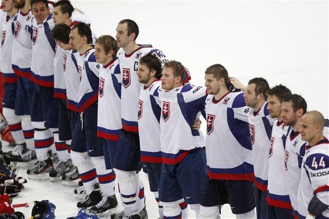 Slovenskí hokejisti, hrdinovia z Helsínk.