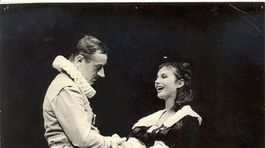 Emília Vášáryová a Karol Machata v Cyranovi z Bergeracu