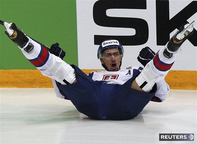 Takto sa tešil Miroslav Šatan po góle v sieti...