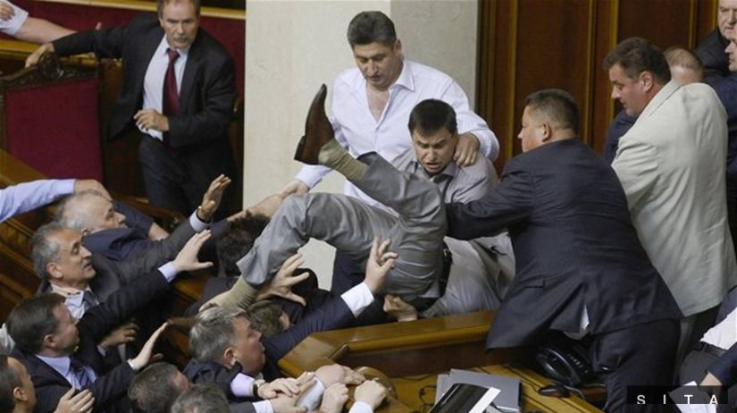 ukrajinský parlament, bitka