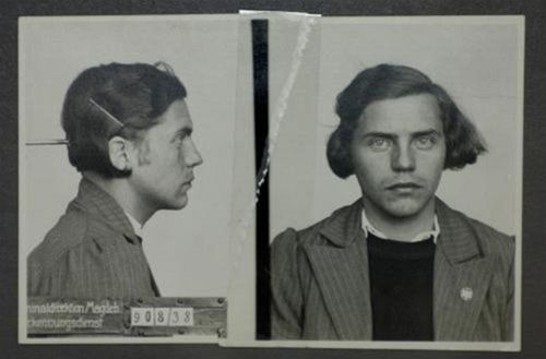 Dora na policajných záberoch po jej zatknutí v...