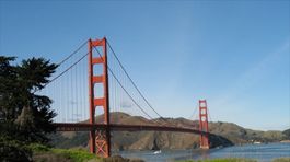 Golden Gate priťahuje filmárov i samovrahov