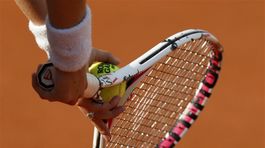 Tenis pod piatimi kruhmi. Turizmus či olympijská česť?