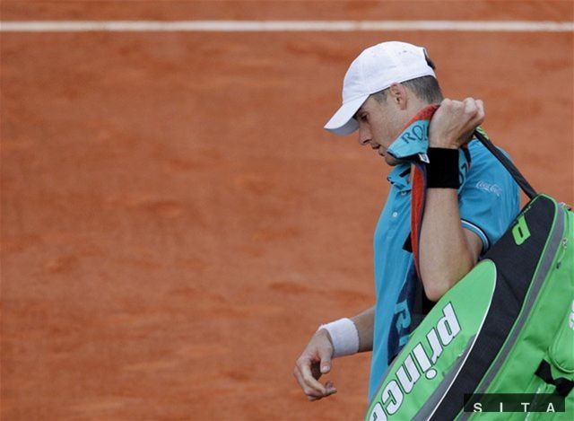 John Isner tentoraz tenisový maratón nedoviedol...