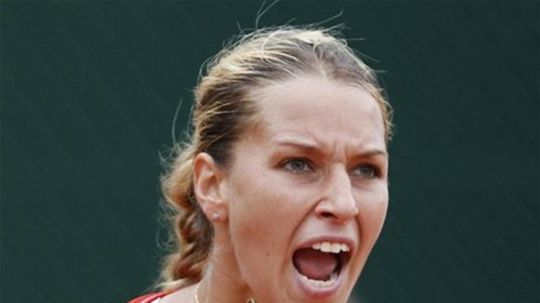 Dominika Cibulková si kričí povzbudivé: "Poméééé!"