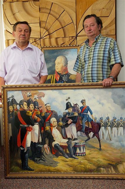 Výtvarník Alexander Kabanov (vpravo) priniesol...