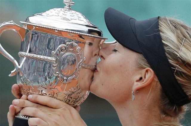 Potom ju vybozkávala.