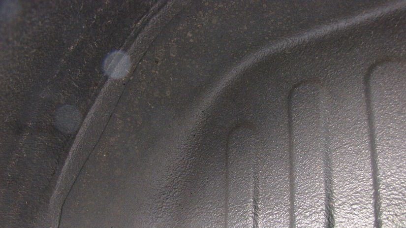 Vnútorné podbehy majú slušný ochranný nástrek,...