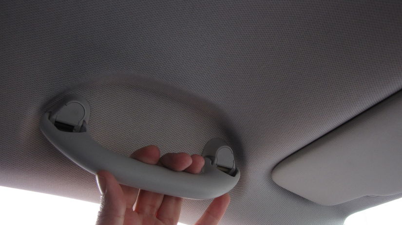 Naše auto malo madlo aj na vodičovej strane, či...