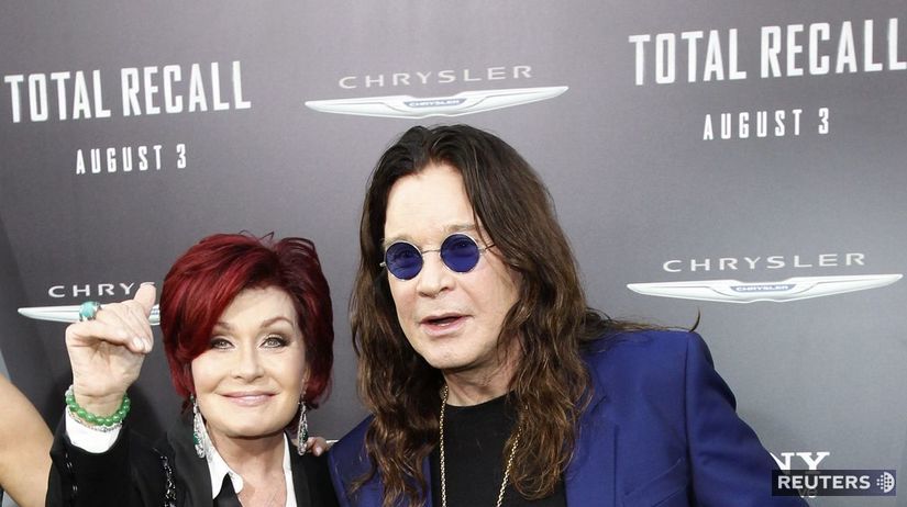 UOzzy Osbourne a jeho manželka Sharon.