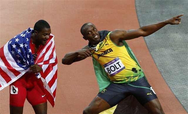 Usain Bolt oslavuje víťazstvo v behu na 100m v...