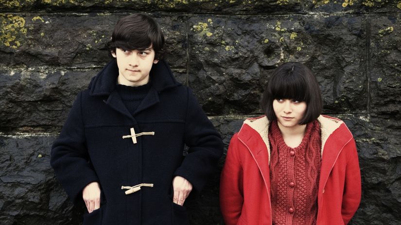 volám sa Oliver Tate (Craig Roberts) a (Yasmine...