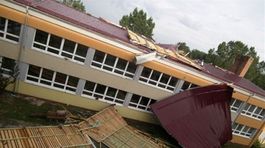 Základná škola prišla o strechu.