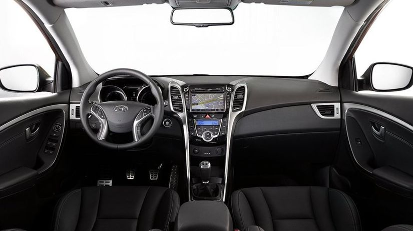 Interiér ponúka dostatok miesta štvorčlennej...