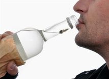 Alkohol, vodka, krčma, tvrdý alkohol