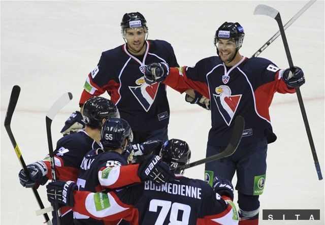 Gólová oslava slovanistov.