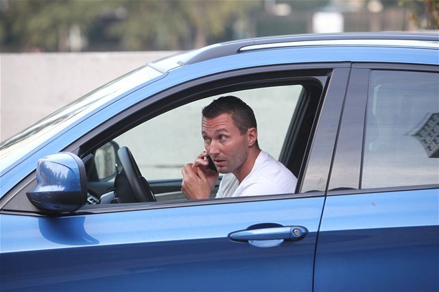 Ľubomír Višňovský prichádza na zápas Slovana s...