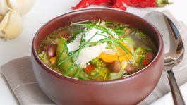 Ste prechladnutá? Potrebujete slepačiu polievku