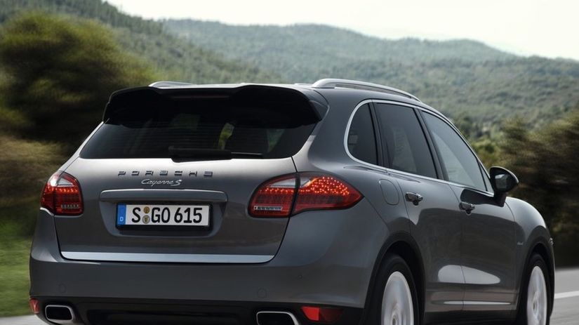 Porsche Cayenne S Diesel utiahne príves ťažký...