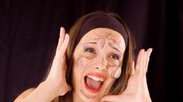 Za vrásky môžu slnko, mimika aj cigarety