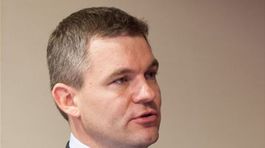 Štát chce dať svojim zamestnancom viac, ale viac chce aj žiadať