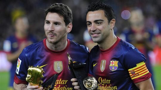 Lionel Messi (à gauche) Xavi à l'époque de l'union...